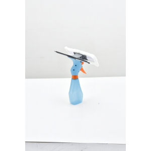 spray window wiper